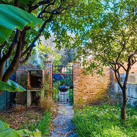 Eden 2 * Μεντόν